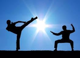 《赛博朋克2077》将提供女主角版本的游戏封面